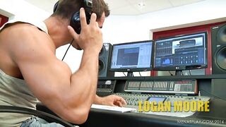 Hey mr. DJ (Logan Moore, Denis Vega)