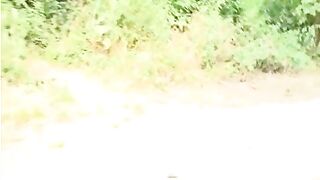 Johan gets loaded shielded from voyeurs