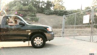 Stranded - Kirk Cummings, Christian Wilde